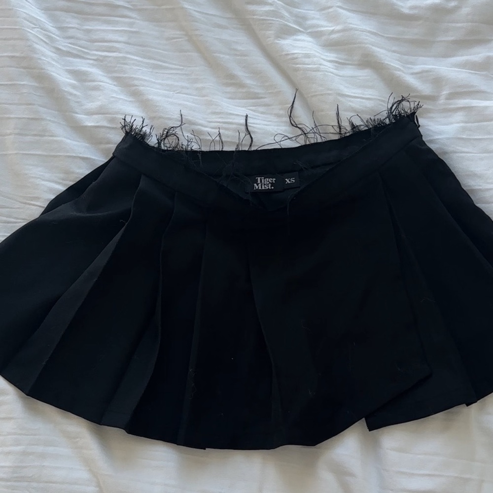 Tiger Mist Black Pleated Skirt